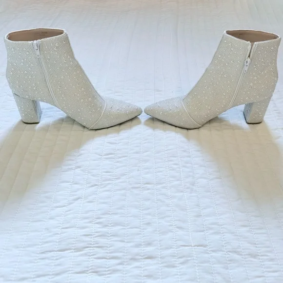 Mi.im Miracle Mile Christina Iridescent Pearl White Rhinestone Bridal Boots - Picture 3 of 8